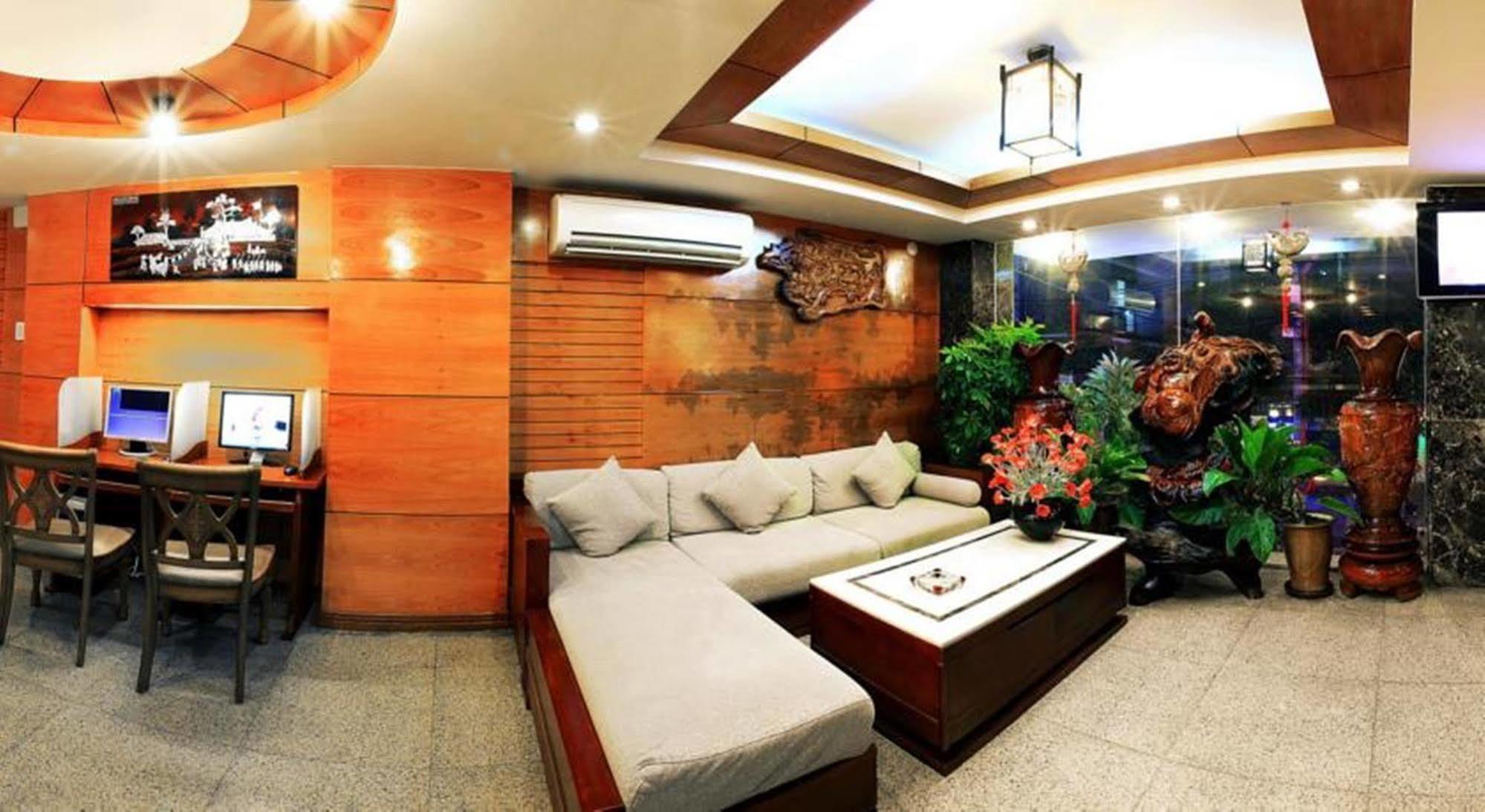 Carina Hotel Nha Trang Bagian luar foto