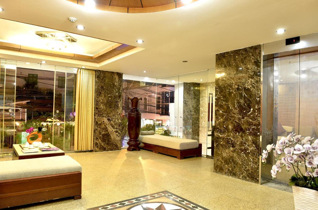 Carina Hotel Nha Trang Bagian luar foto