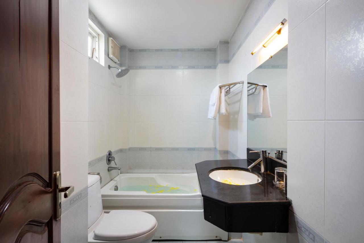 Carina Hotel Nha Trang Bagian luar foto
